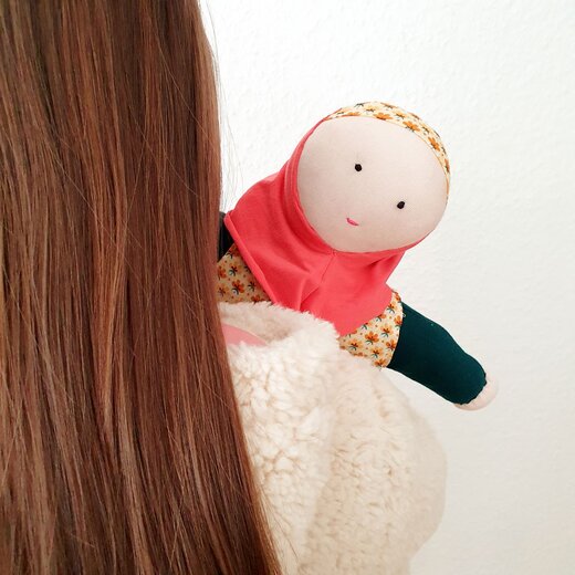 Puppe Safija aus 100% Bio-Baumwolle! - Himatoys