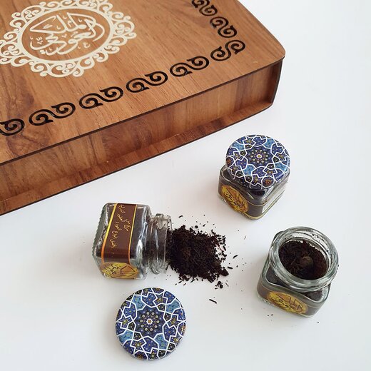 24 Flaschen Hochwertiger Luxuriöser Bakhoor Oud in Edlem Holzbehälter: Exquisite Islamische Düfte für Harmonie und Eleganz